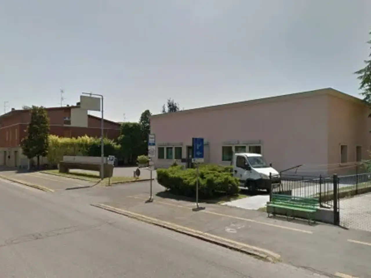 Negozio in Viale delle Rimembranze 42, Nonantola, {3} - Foto 2