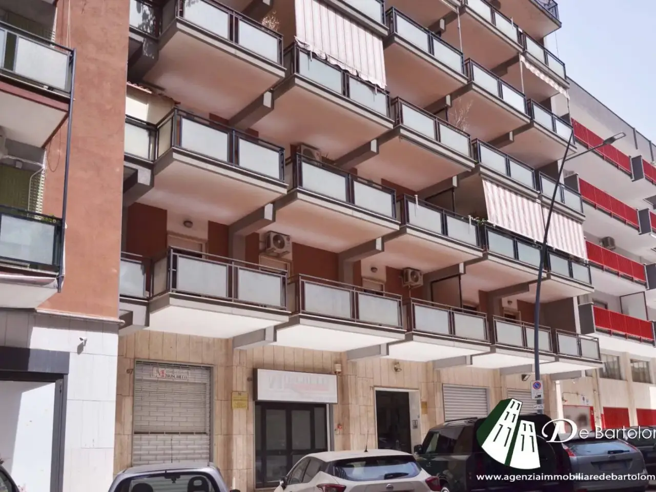 Negozio in Via Carlo Sorcinelli, Taranto, {3} - Foto 1