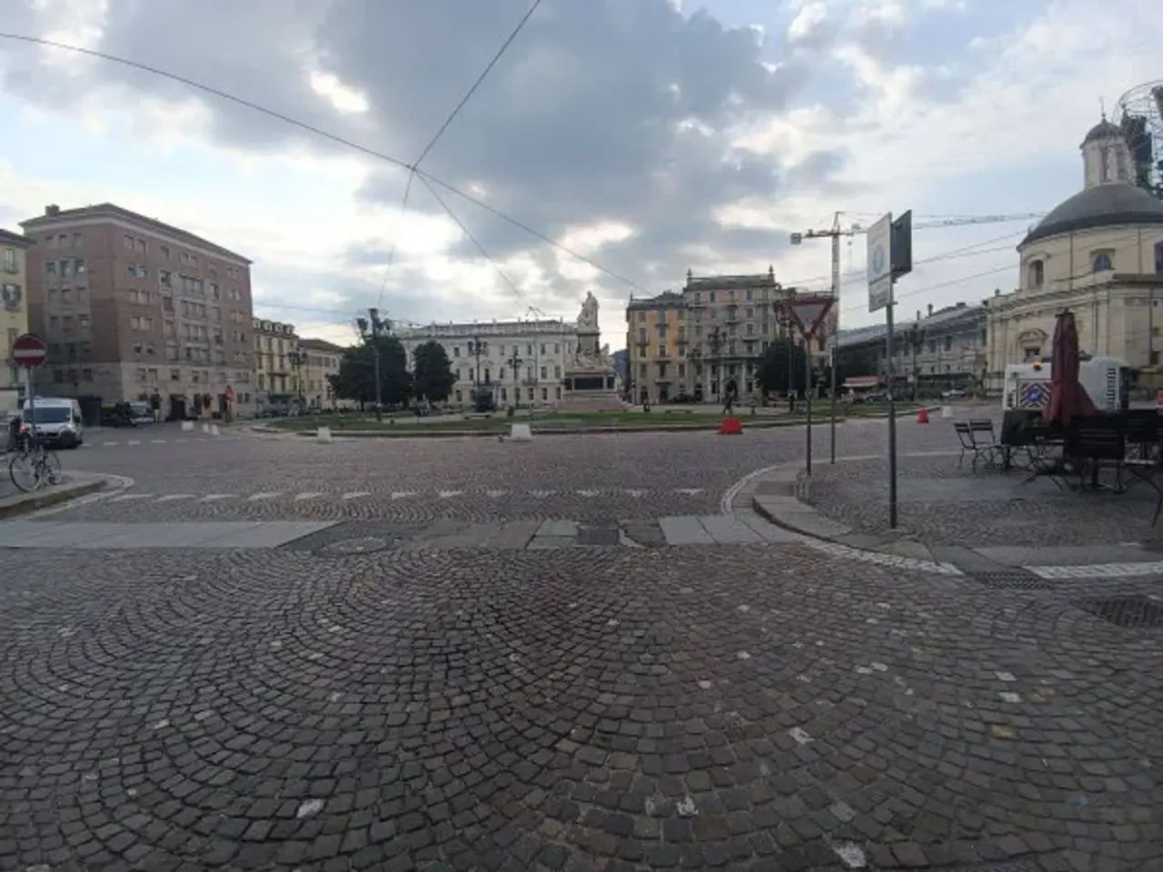 Negozio in Via Maria Vittoria 27, Torino, {3} - Foto 1