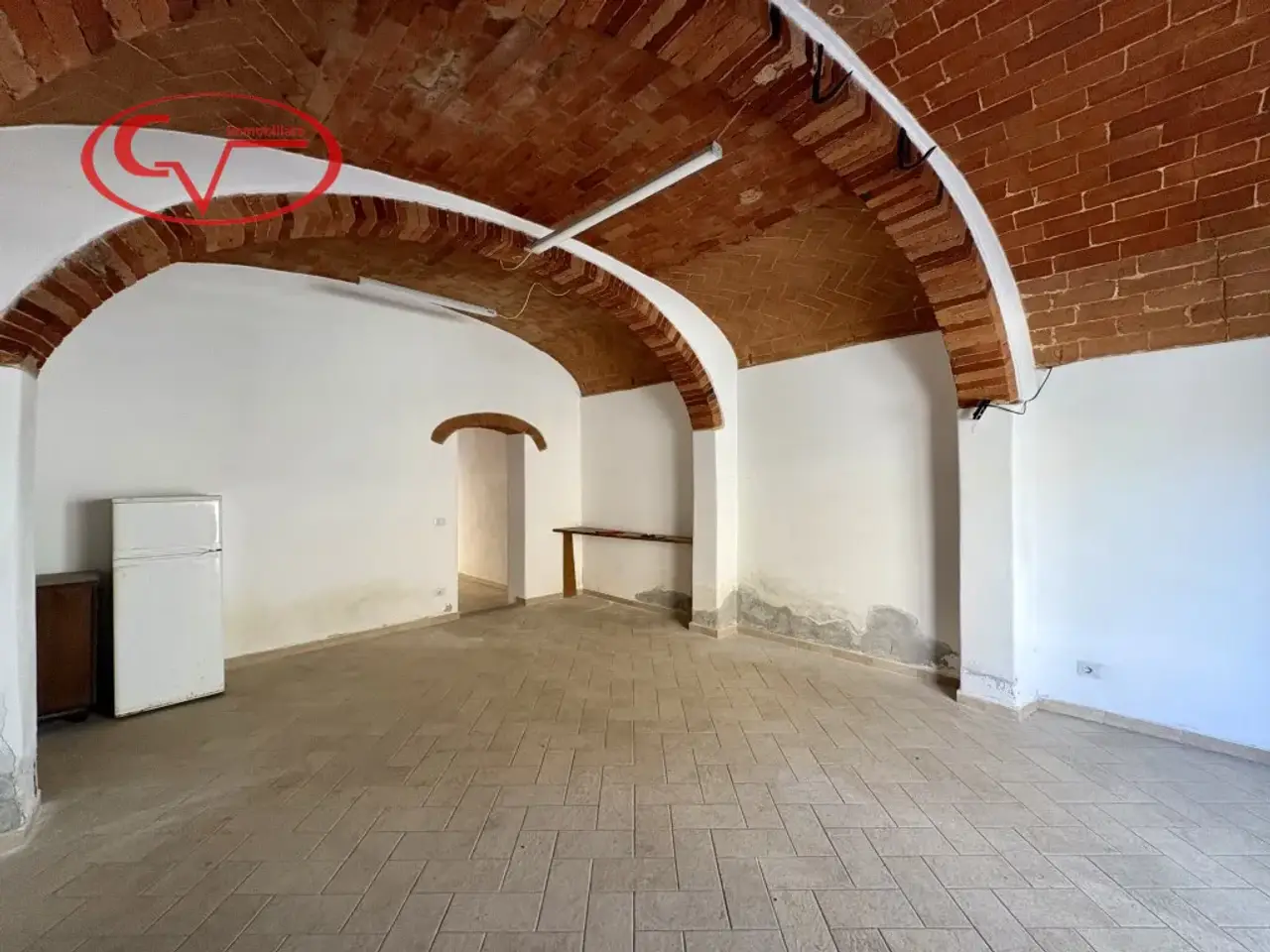 Magazzino in Via Martiri dell'Oreno, Loro Ciuffenna, {3} - Foto 1