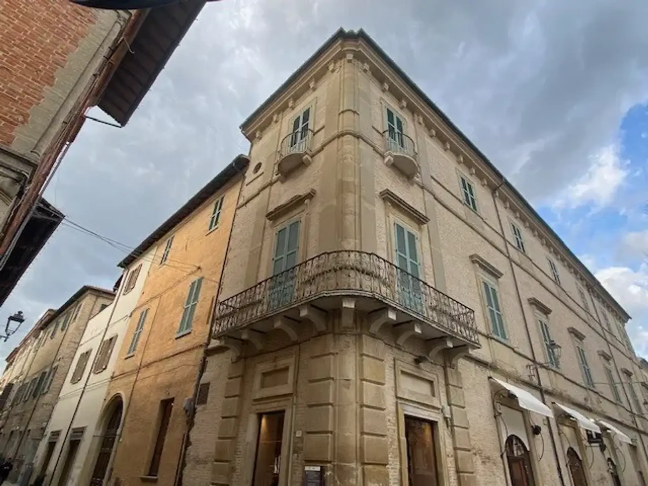 Palazzina commerciale in Via Arco d’Augusto 47, Fano, {3} - Foto 2