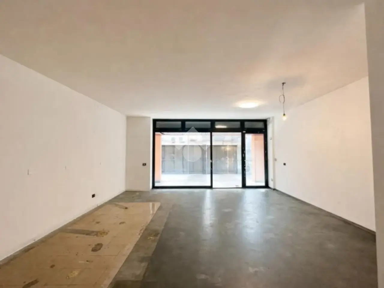 Negozio in Via Romanina 29, Castelfranco Veneto, {3} - Foto 2