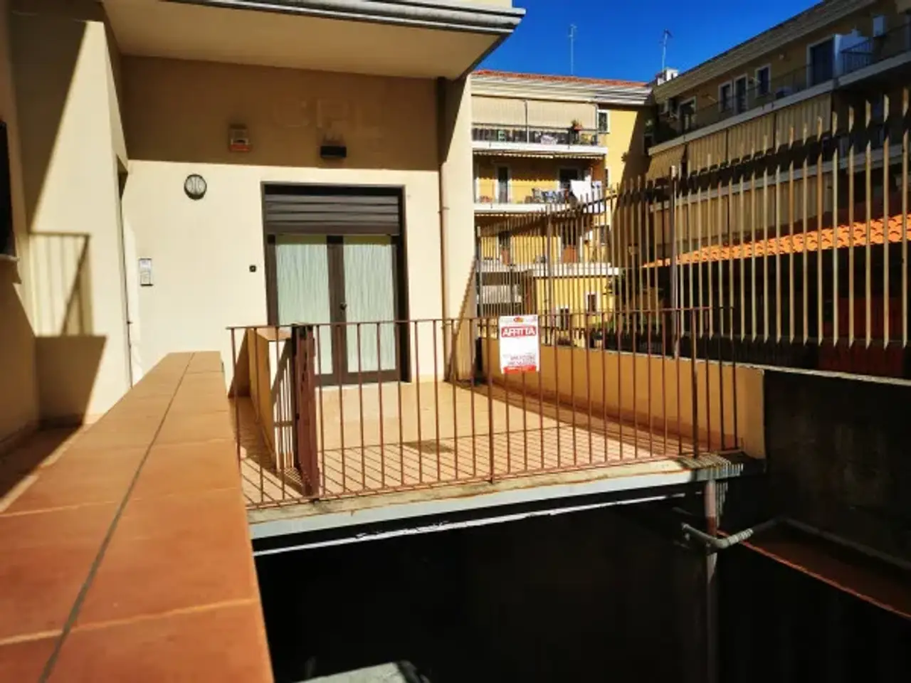 Ufficio in Corso Sicilia 26, Giarre, {3} - Foto 1