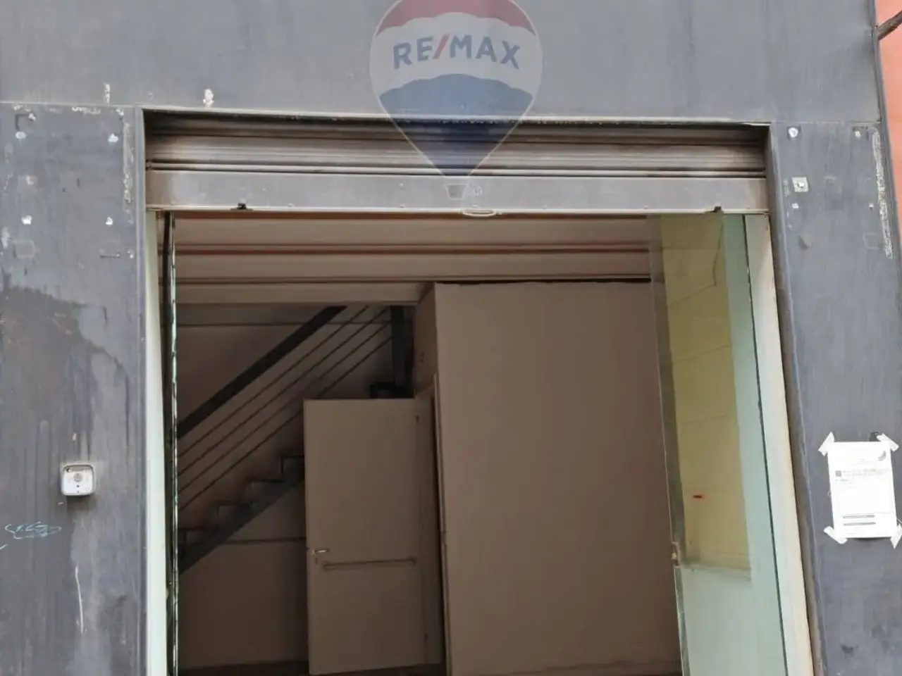 Negozio in Via Abate Giacinto Gimma 131, Bari, {3} - Foto 1