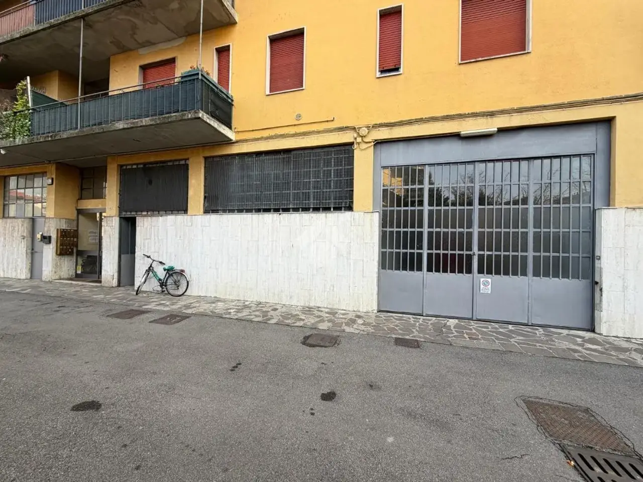 Magazzino in Via Celadina 49, Gorle, {3} - Foto 2