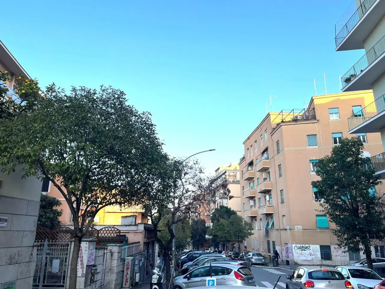 Negozio in Via di Monte Verde 64, Roma, {3} - Foto 2