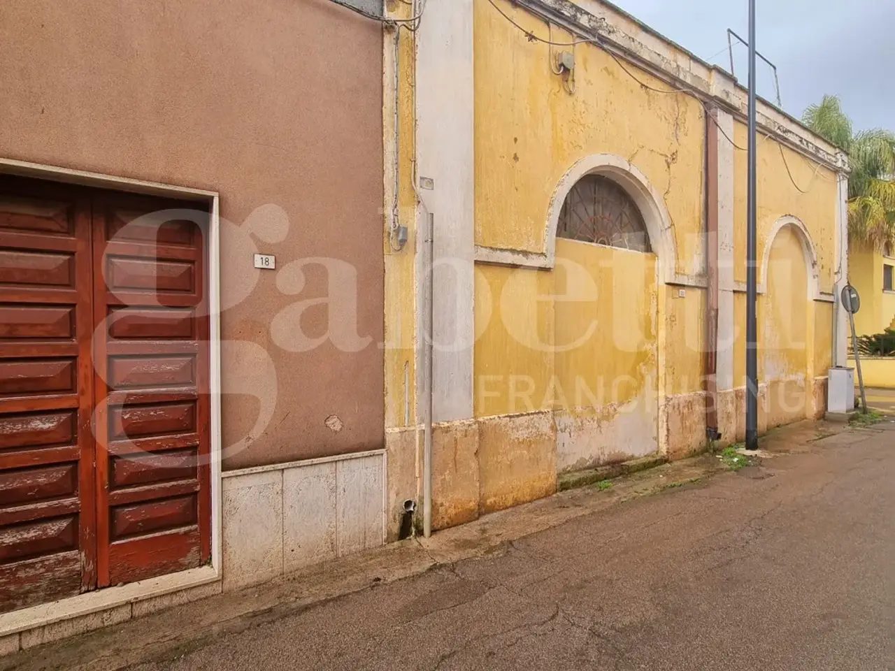 Palazzina commerciale in Via Convento 10, Racale, {3} - Foto 2
