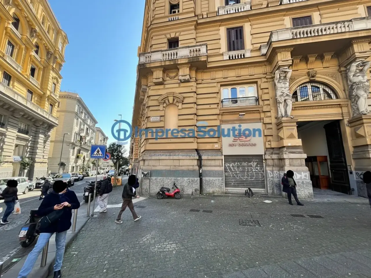 Negozio in Piazza Nicola Amore, Napoli, {3} - Foto 2