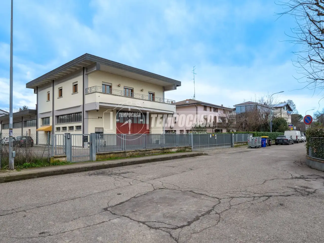 Capannone in Via Tonino Gualtieri, Reggio Emilia, {3} - Foto 1