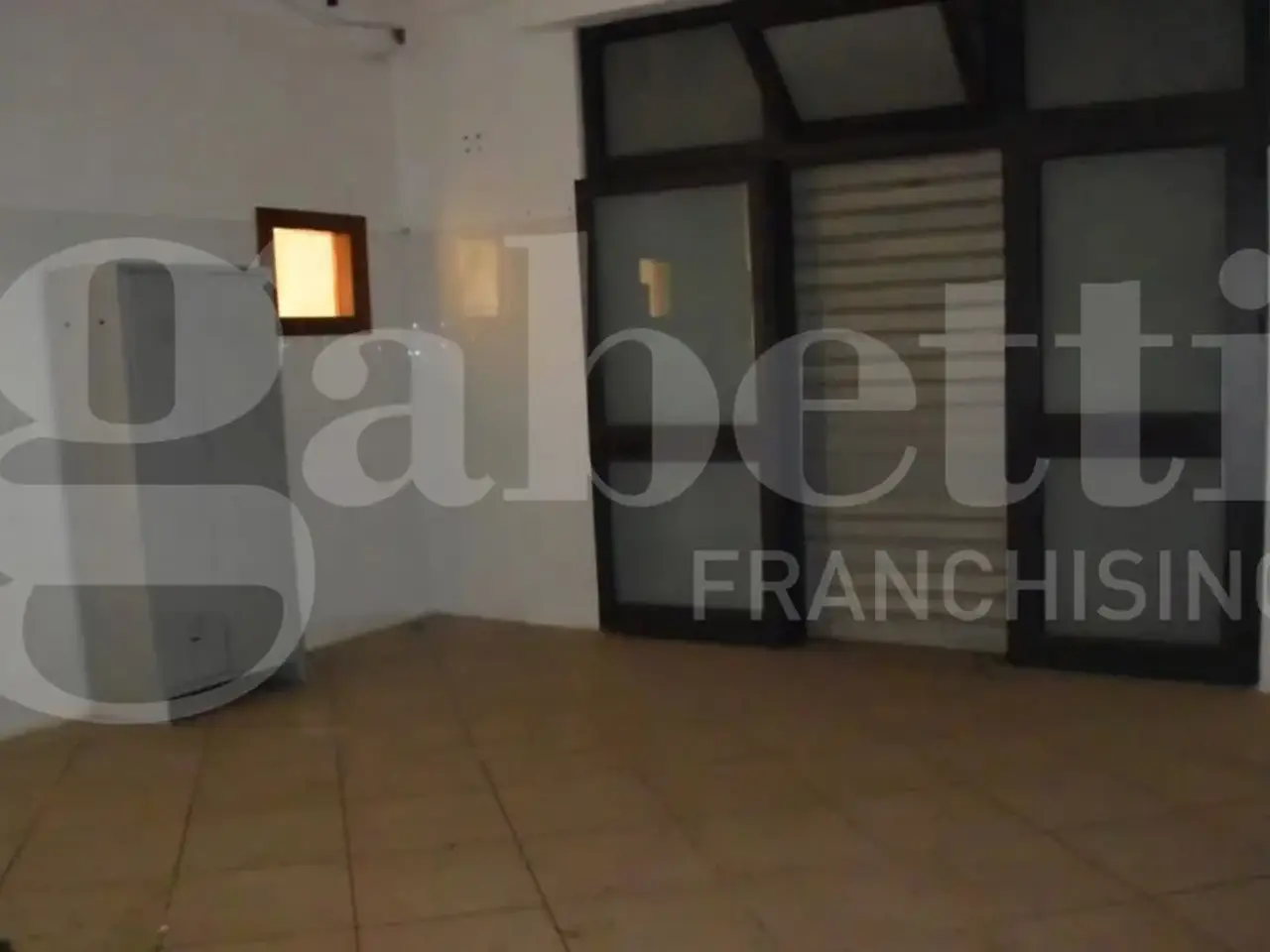 Magazzino in Via Beato Umile 99, Corigliano-Rossano, {3} - Foto 2