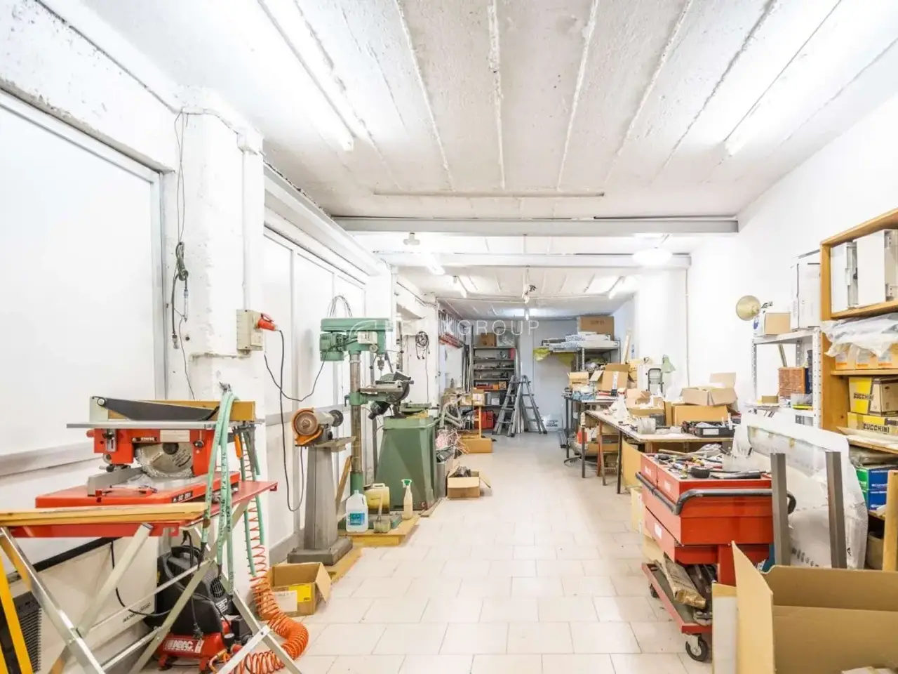 Magazzino in Via Privata Bassano del Grappa 17 B, Milano, {3} - Foto 1