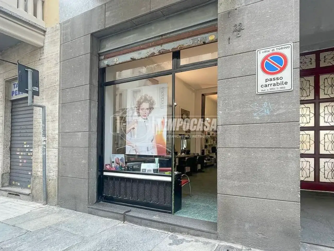 Negozio in Via Antonio Pigafetta 22, Torino, {3} - Foto 1