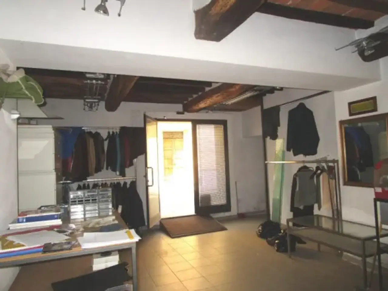 Laboratorio in , Montevarchi, {3} - Foto 2