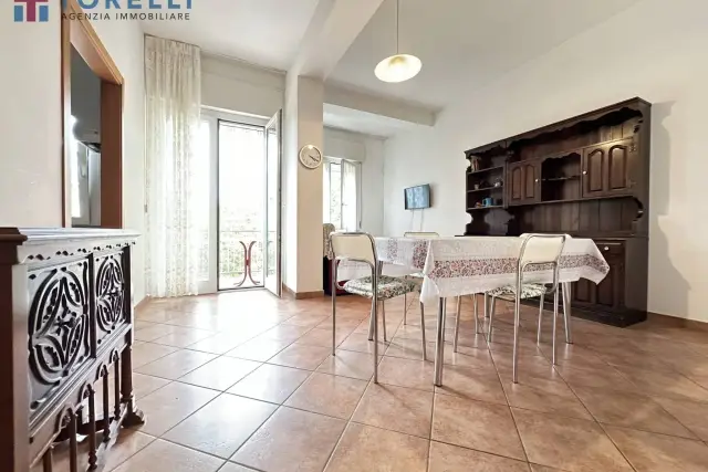 Vierzimmerwohnung in Viale dei Mille 51b, Cesenatico - Foto 1