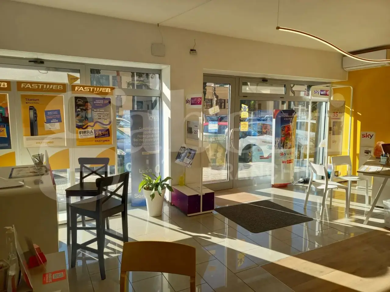 Esercizio commerciale in , Bari, {3} - Foto 1