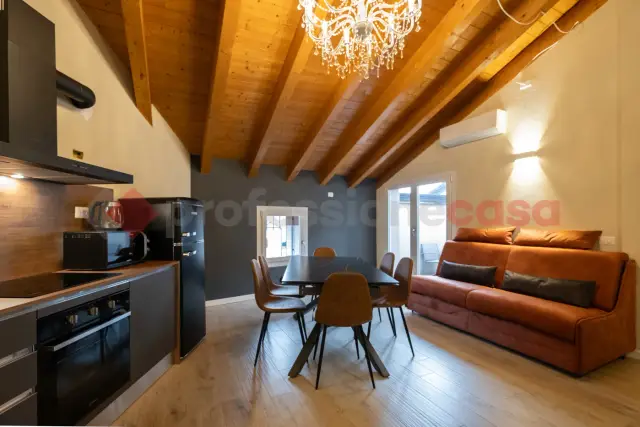 3-room flat in Via Zanella 3, Verona - Photo 1