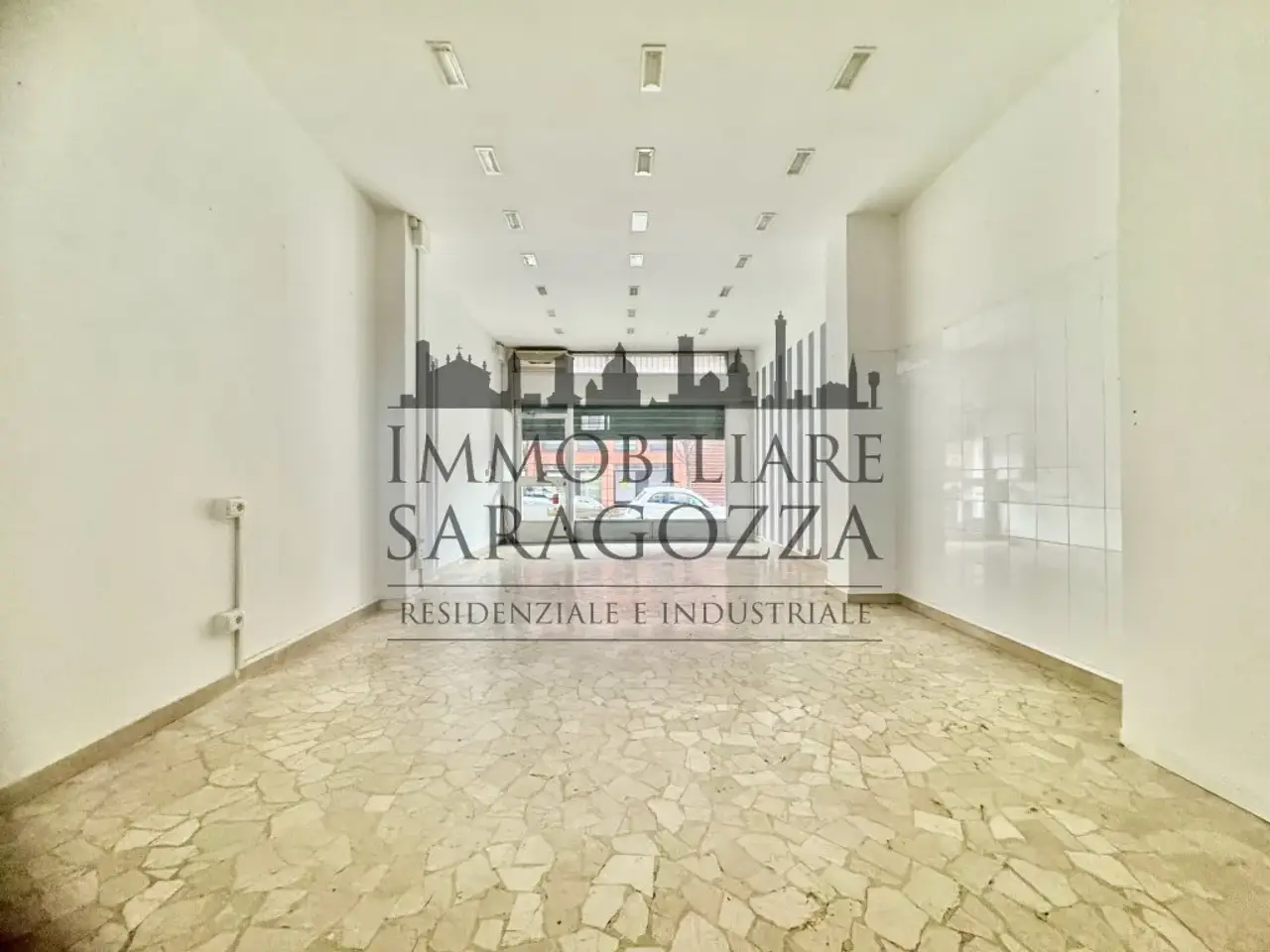 Negozio in Via XXI Aprile 9/d, Bologna, {3} - Foto 1