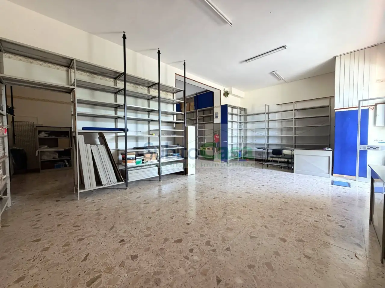 Magazzino in Via Lago di Scanno 9, San Giovanni Teatino, {3} - Foto 1