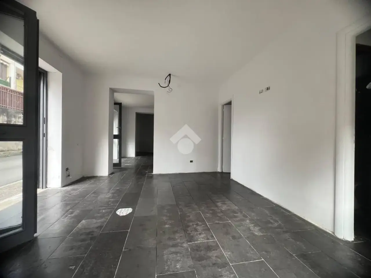 Negozio in Via Napoli 118, Mugnano Di Napoli, {3} - Foto 1