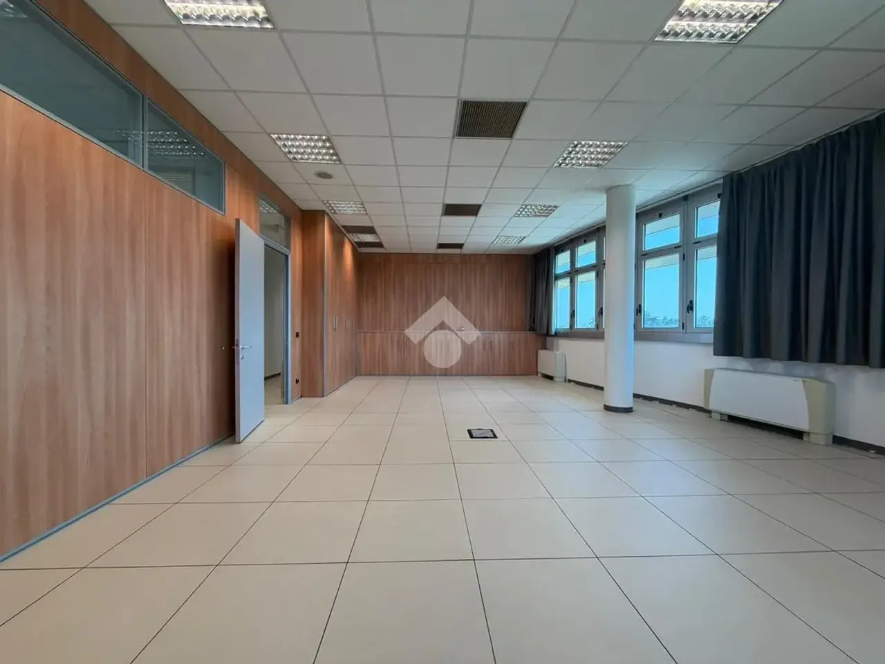 Ufficio in Via a. Marabini 6, Castel Maggiore, {3} - Foto 2