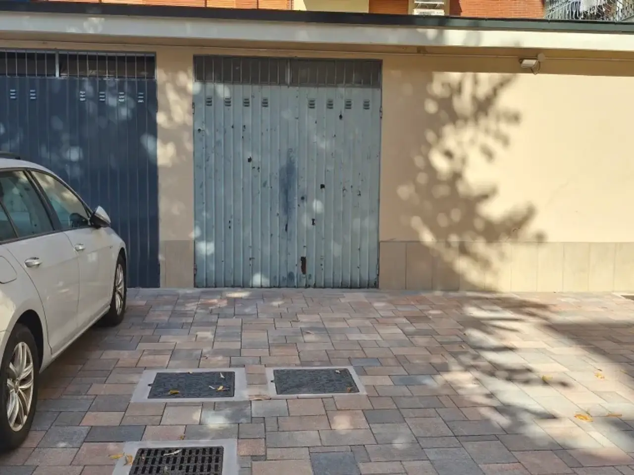 Parcheggio chiuso in Via Cesare Costa 40, Modena, {3} - Foto 1