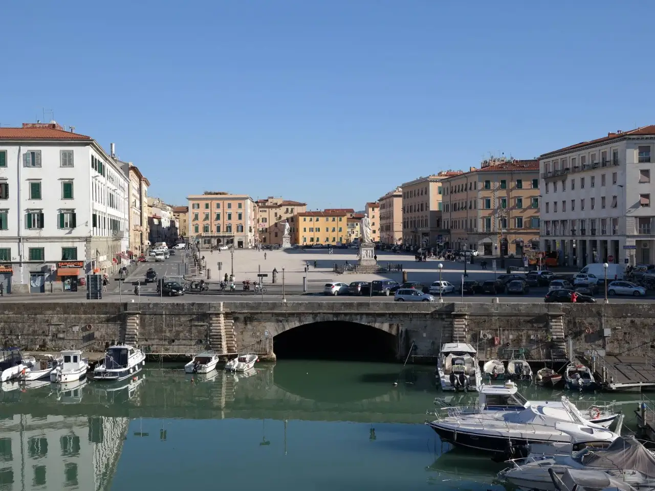 Esercizio commerciale in Via Grande, Livorno, {3} - Foto 2