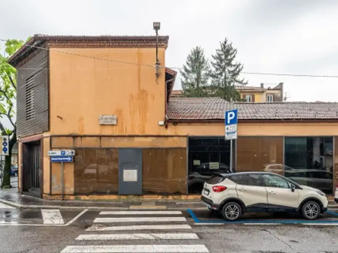 Ufficio in Viale Milano 15, Varese, {3} - Foto 1