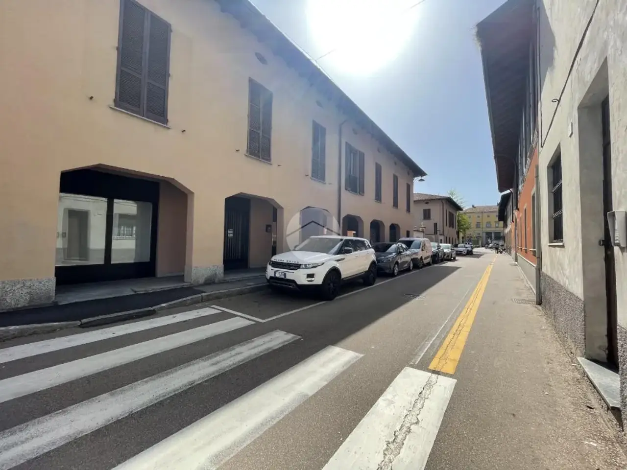 Negozio in Via Benedetto Gualdoni 5, Cuggiono, {3} - Foto 1
