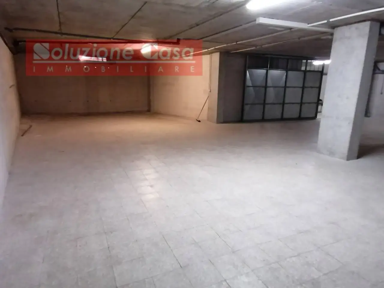 Magazzino in Corso Traiano, Canosa Di Puglia, {3} - Foto 2