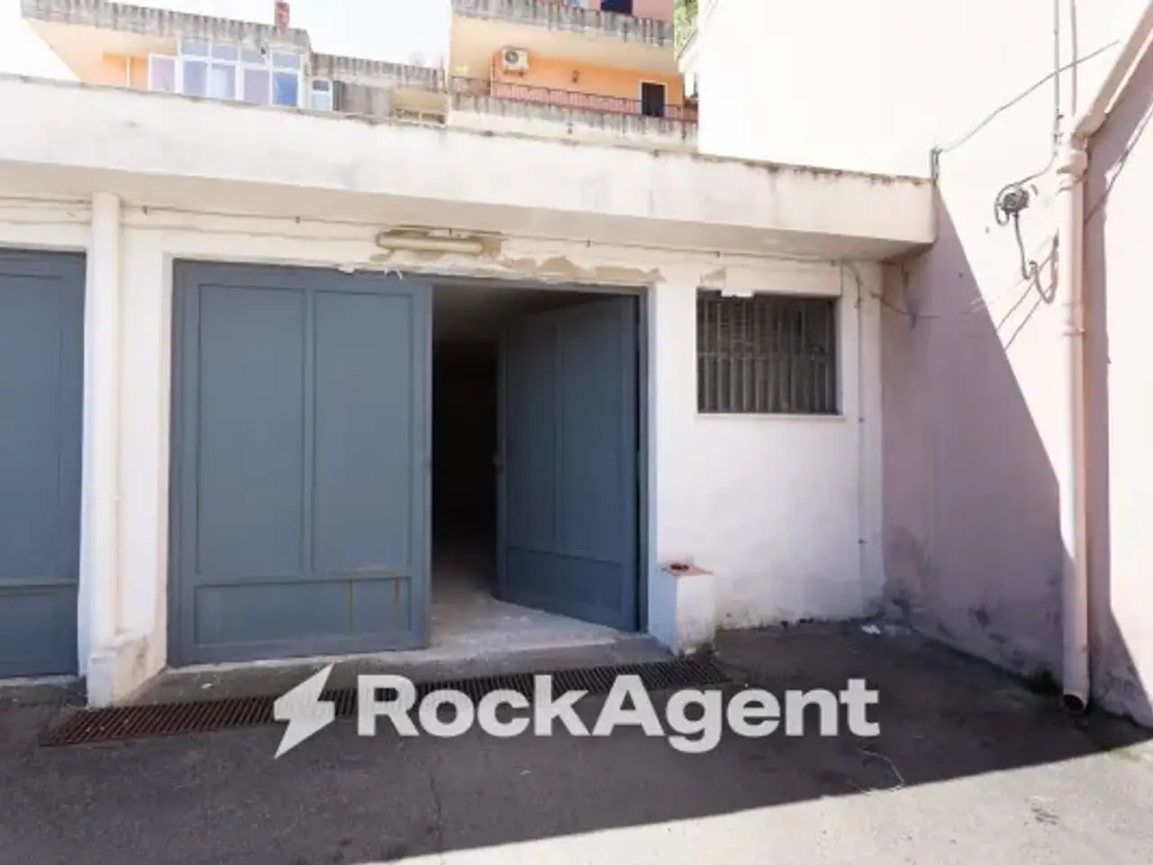 Magazzino in Via Lorenzo Maddem 32, Acireale, {3} - Foto 2