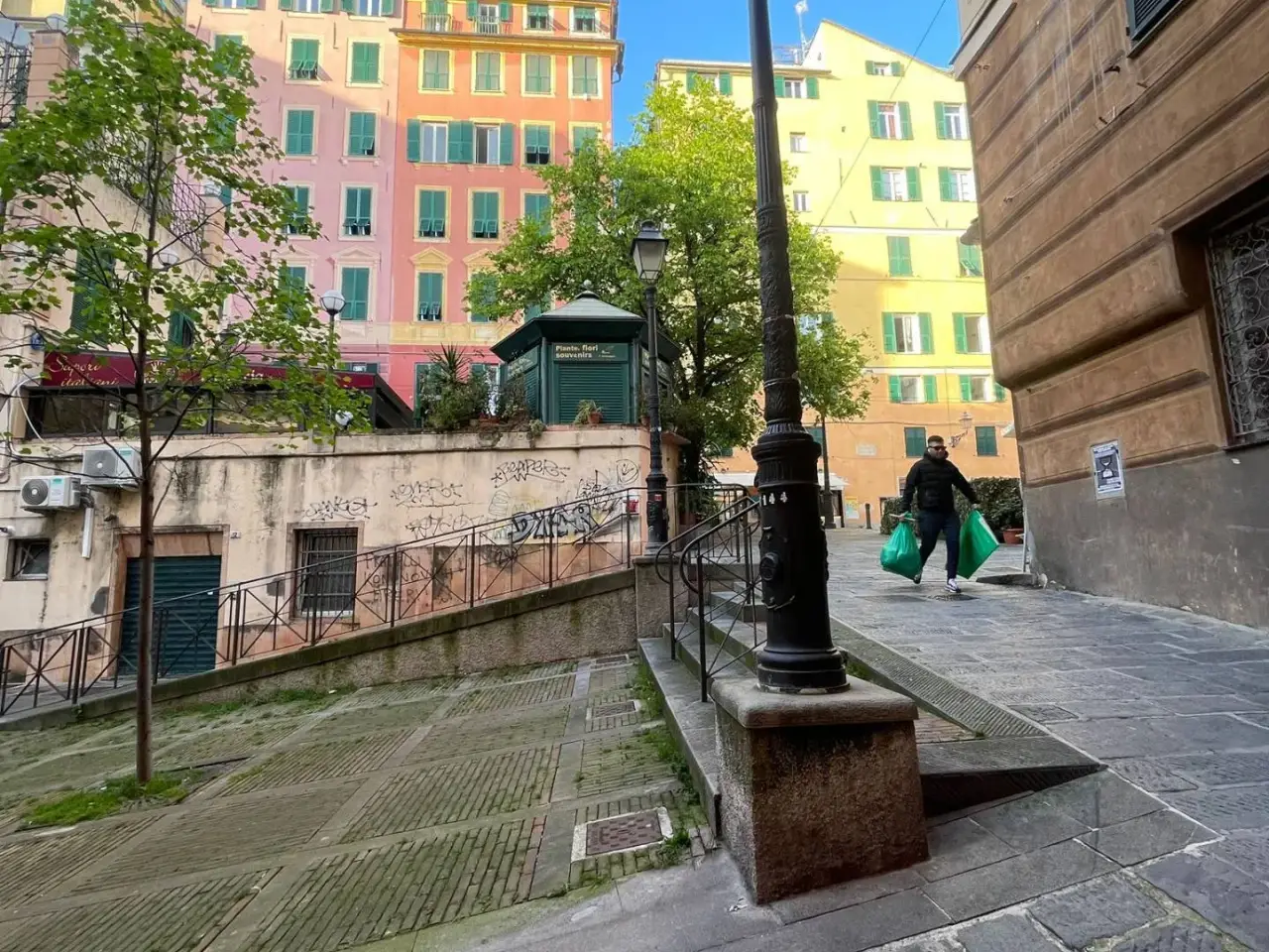 Negozio in Piazza Durazzo, Genova, {3} - Foto 2