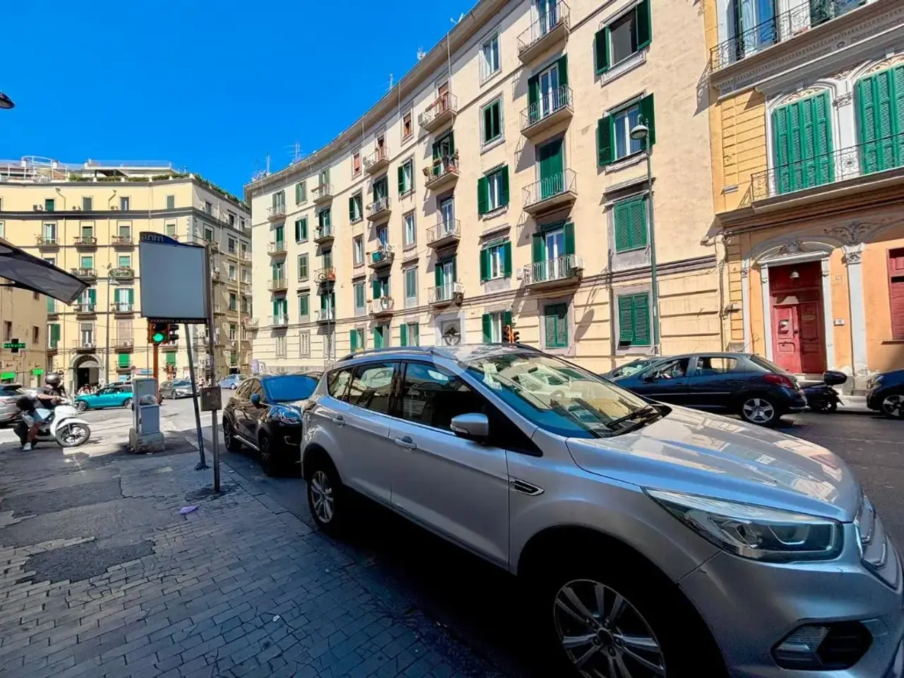 Negozio in C.So Vittorio Emanuele 727, Napoli, {3} - Foto 1