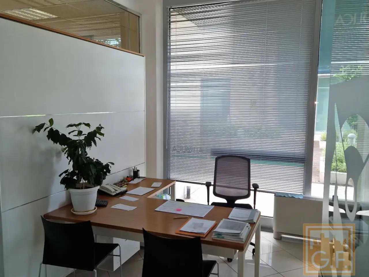 Negozio in Via Le Canevare 44/46, Treviso, {3} - Foto 2