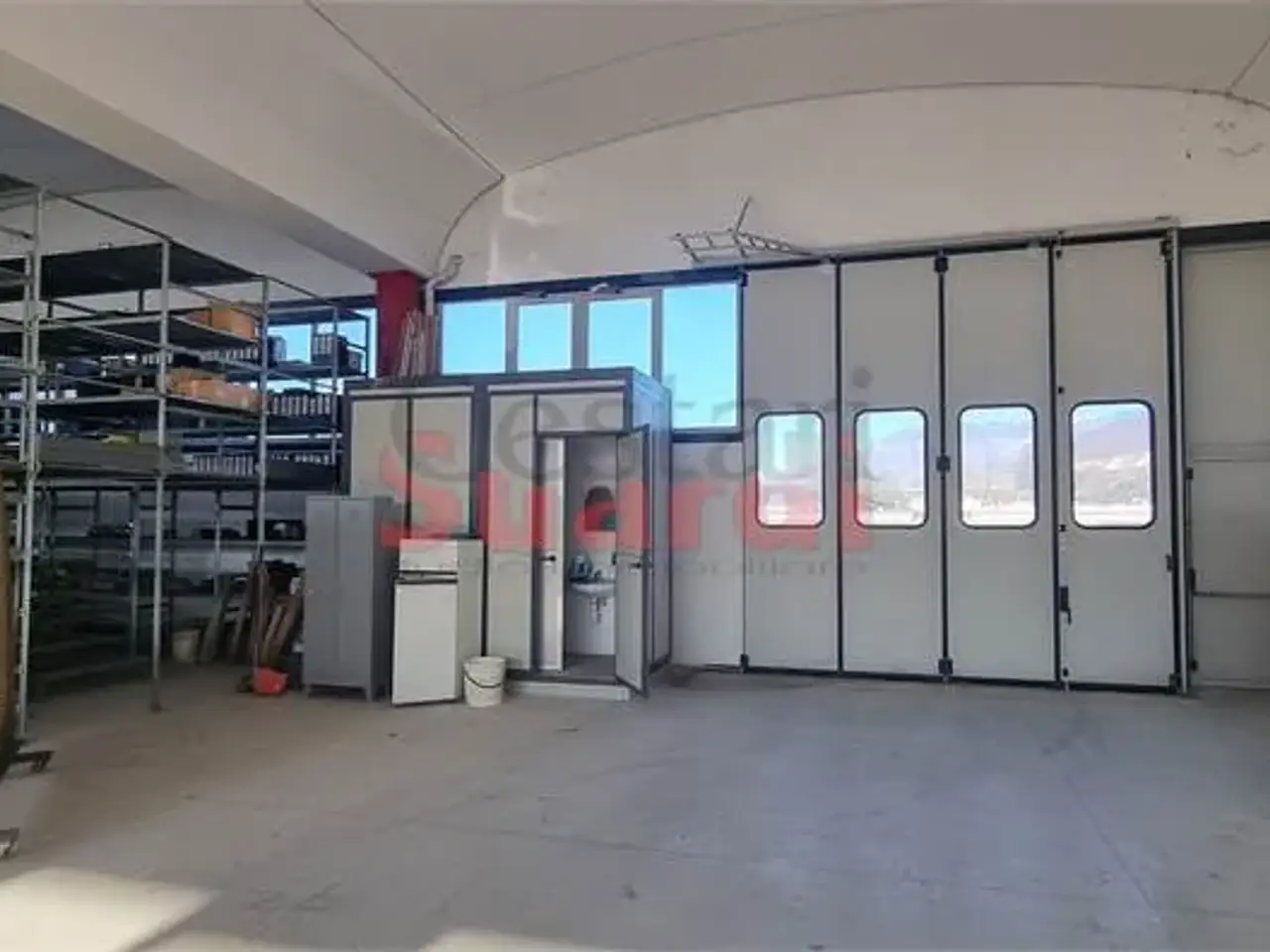 Capannone in Rovereto (Zona Industriale), Rovereto, {3} - Foto 1