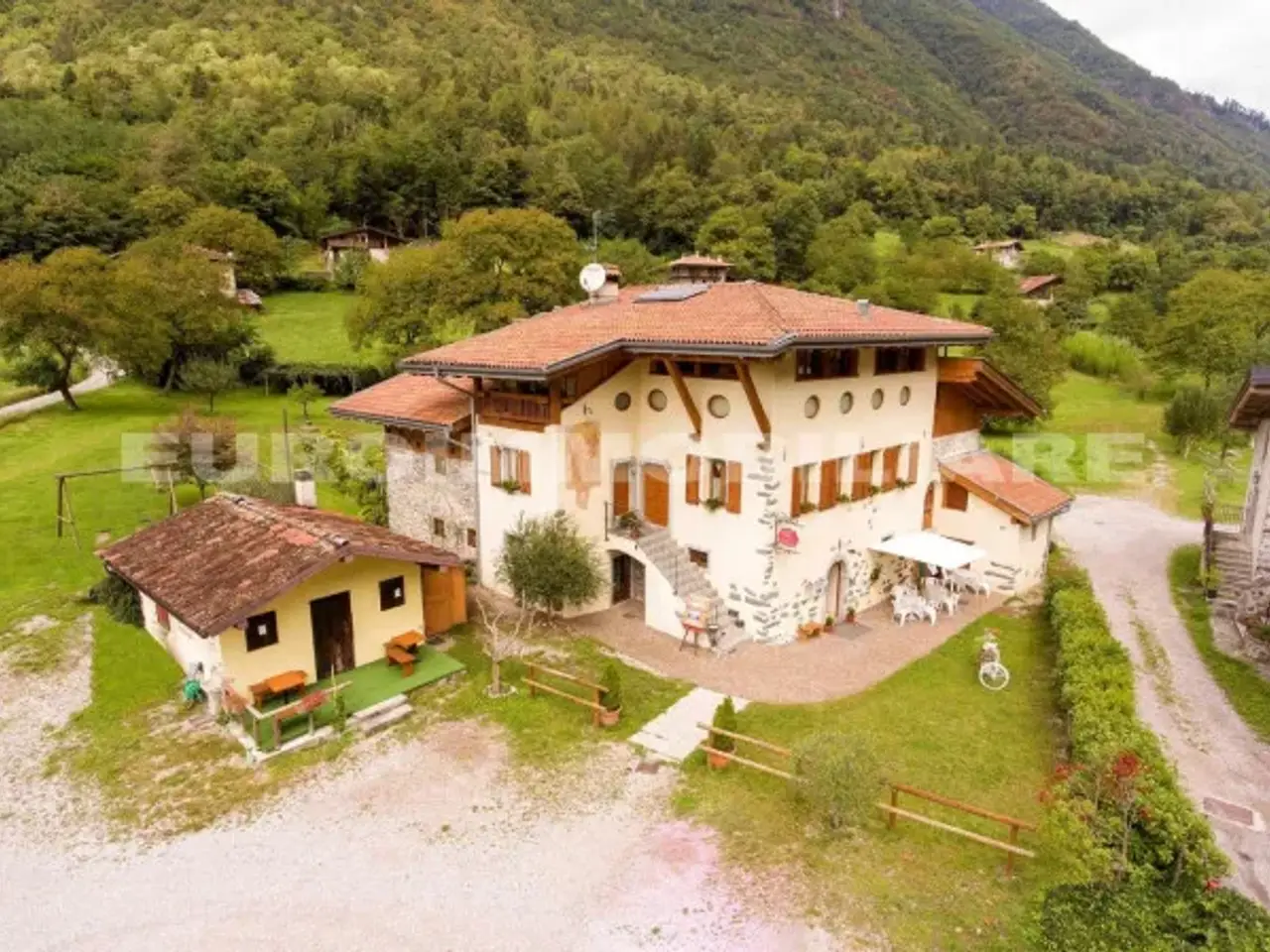 Hotel in Via Mon 14, Borgo Chiese, {3} - Foto 1