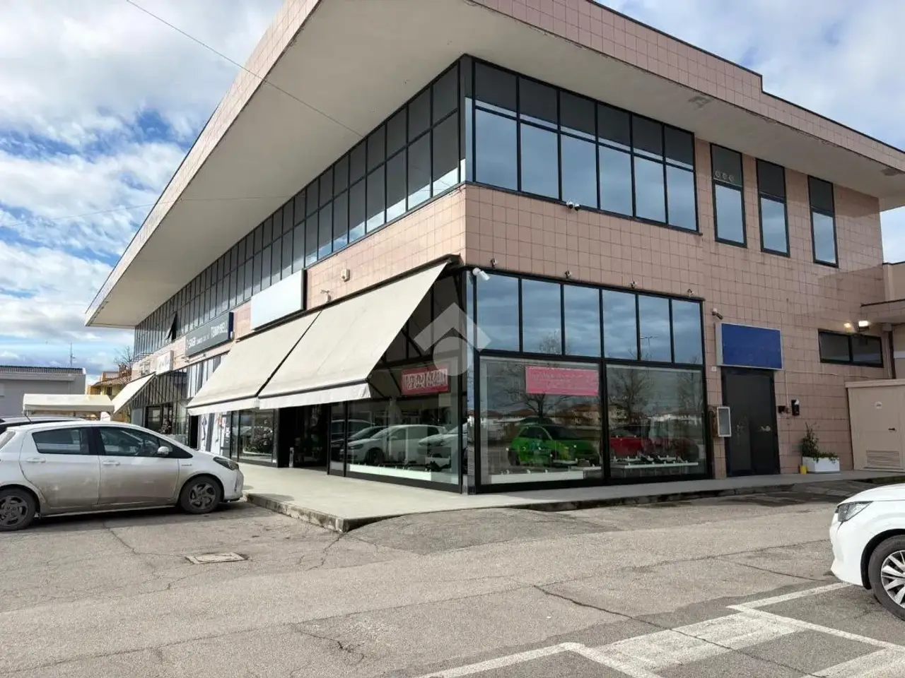 Negozio in Via Cagnona 1899, Savignano Sul Rubicone, {3} - Foto 1