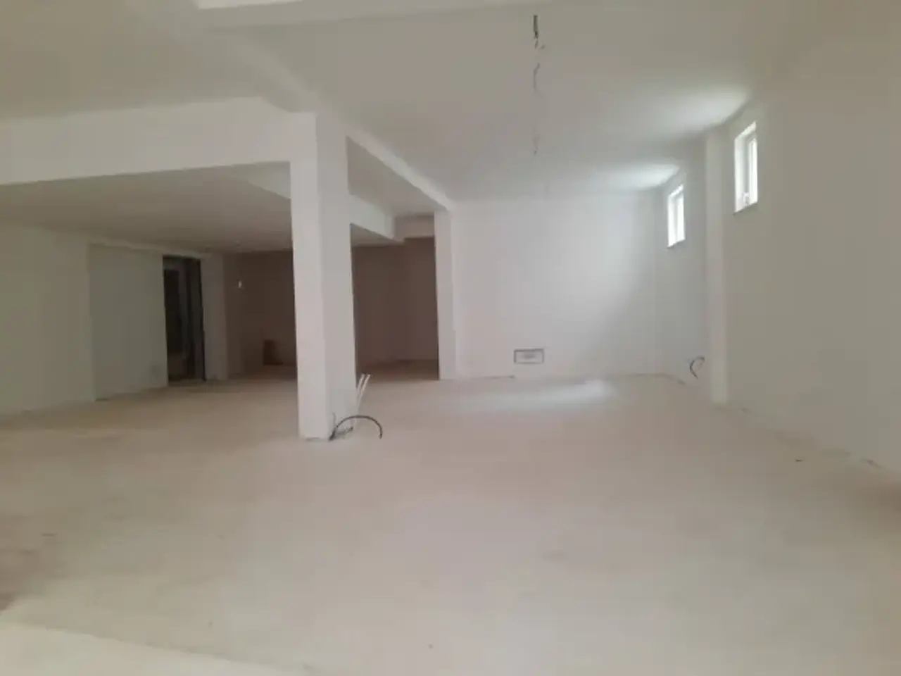 Negozio in Via Sassa, L'Aquila, {3} - Foto 2