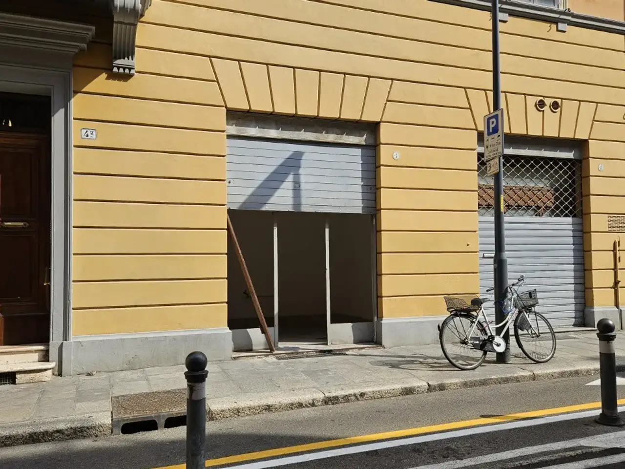 Magazzino in Via Frassinago 4-2, Bologna, {3} - Foto 1