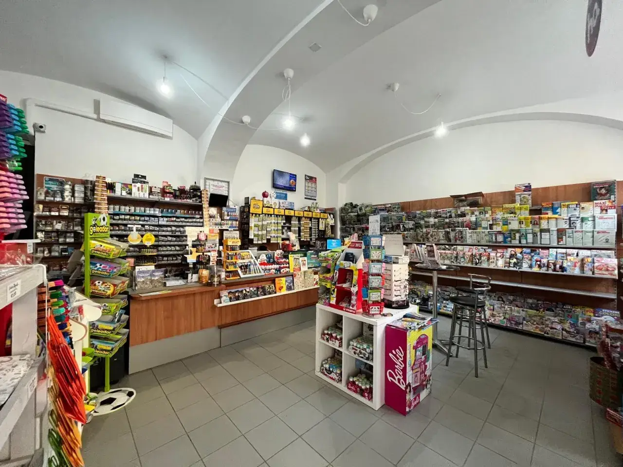 Palazzina commerciale in Via Mazzini, Lauriano, {3} - Foto 2
