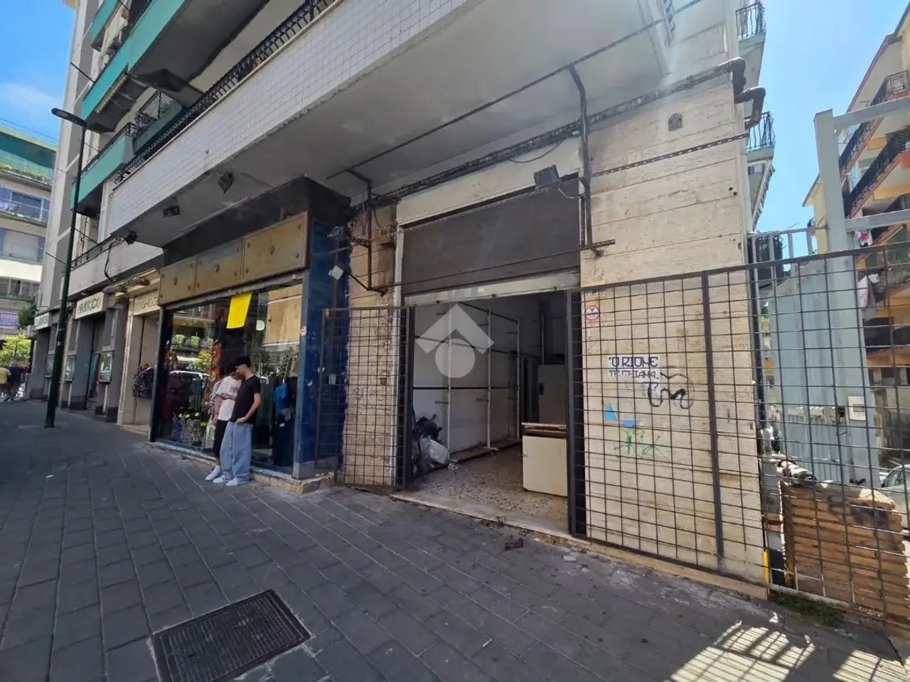 Negozio in Via Nicolò Garzilli 9, Napoli, {3} - Foto 1