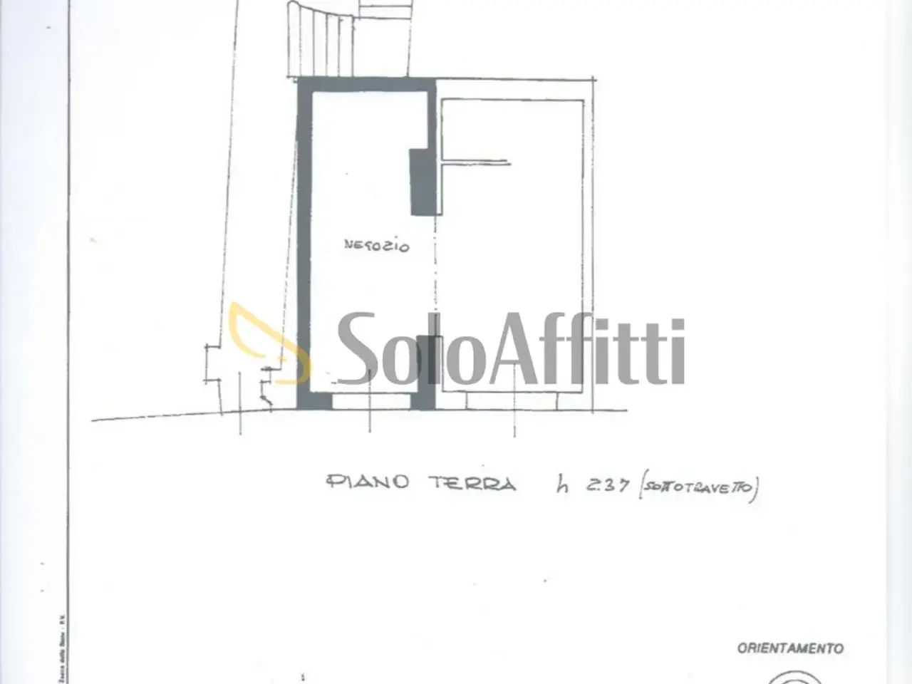 Negozio in Piazza Martiri Partigiani, Sassuolo, {3} - Foto 2