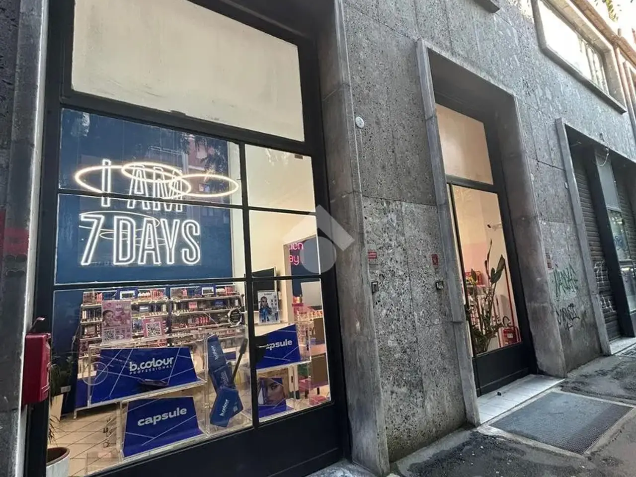 Negozio in Via Antonio Gramsci 3, Bologna, {3} - Foto 2