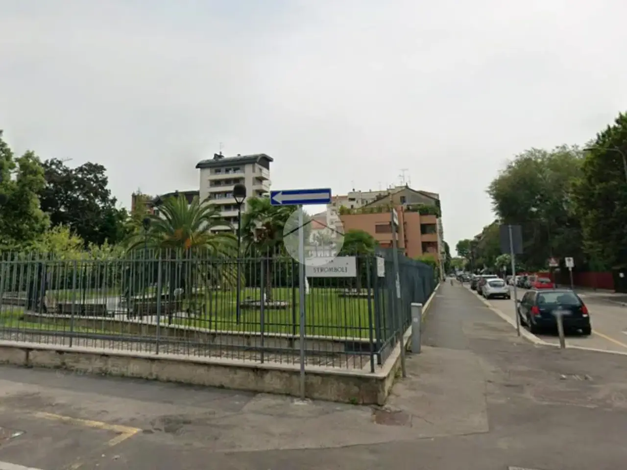 Palazzina commerciale in Via Stromboli 17, Milano, {3} - Foto 1