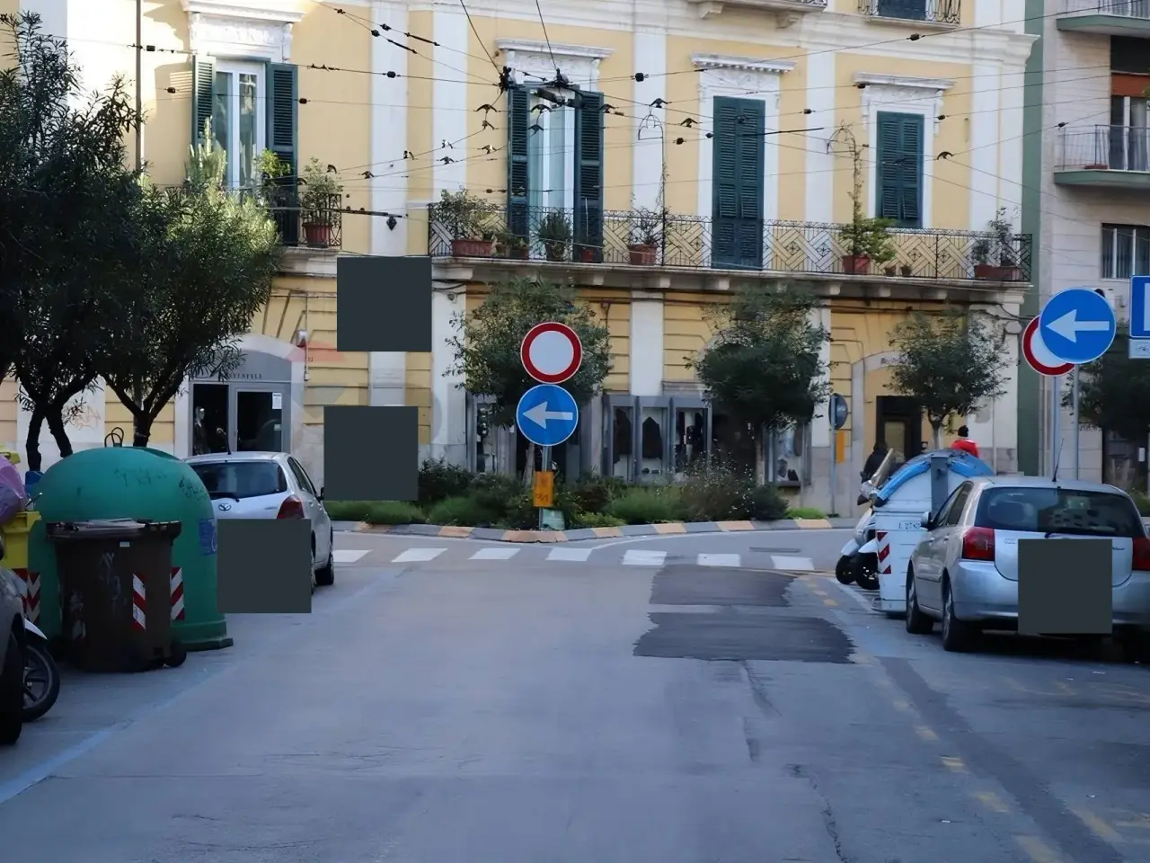 Negozio in Piazza Garibaldi 53, Bari, {3} - Foto 2
