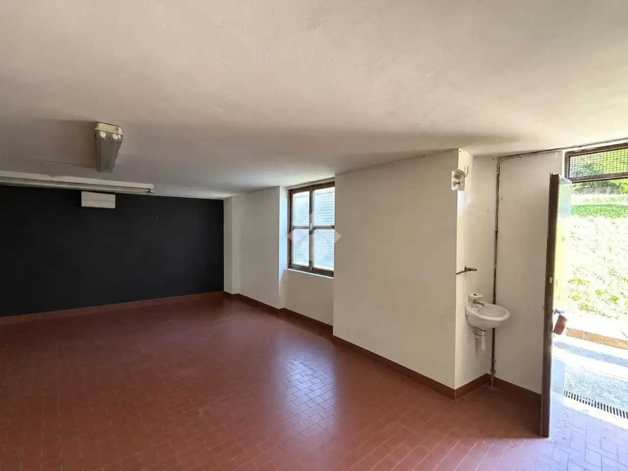 Magazzino in Viale Brianza 10, Robbiate, {3} - Foto 1