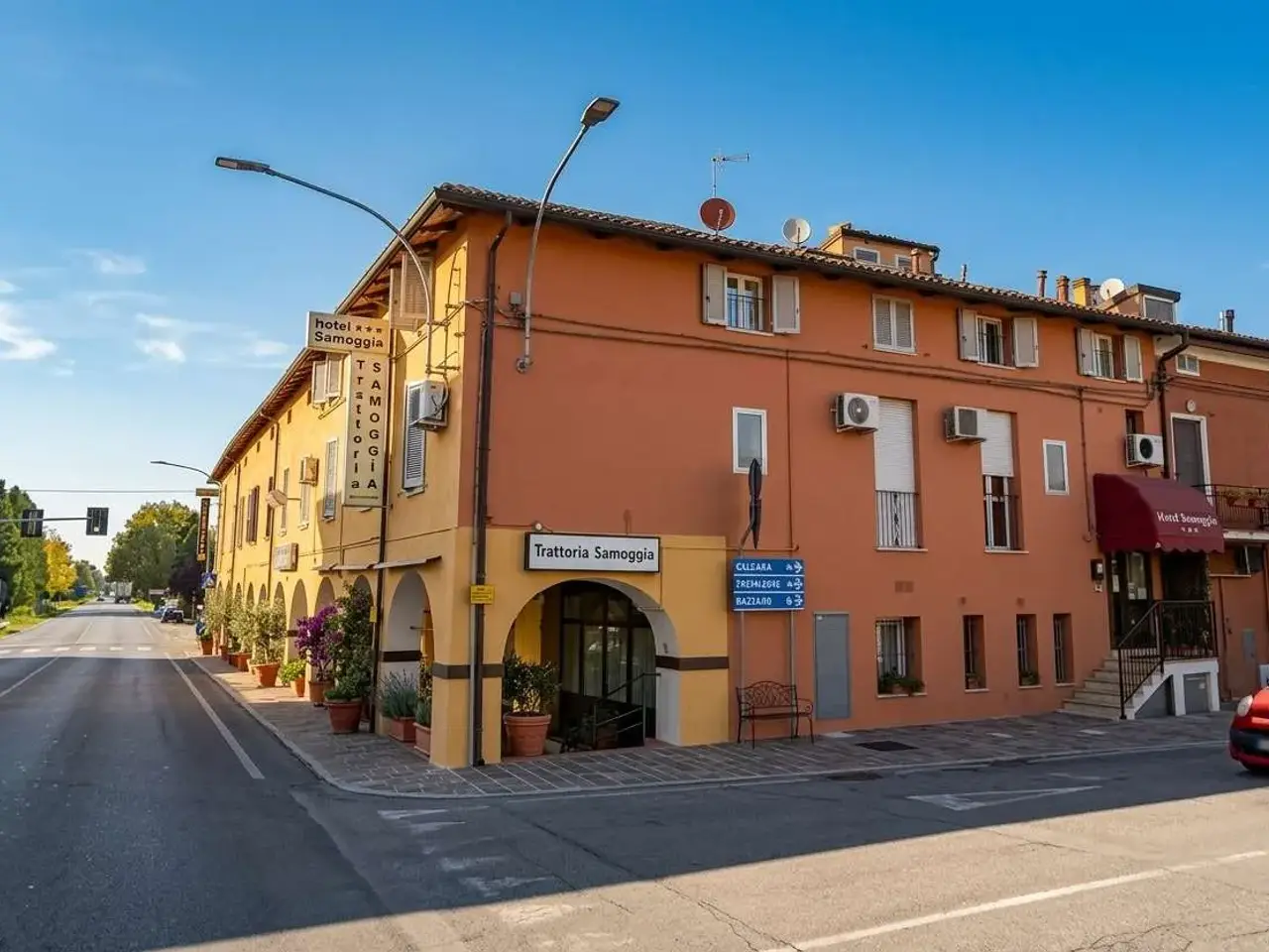 Albergo in Via Emilia  62, Valsamoggia, {3} - Foto 1