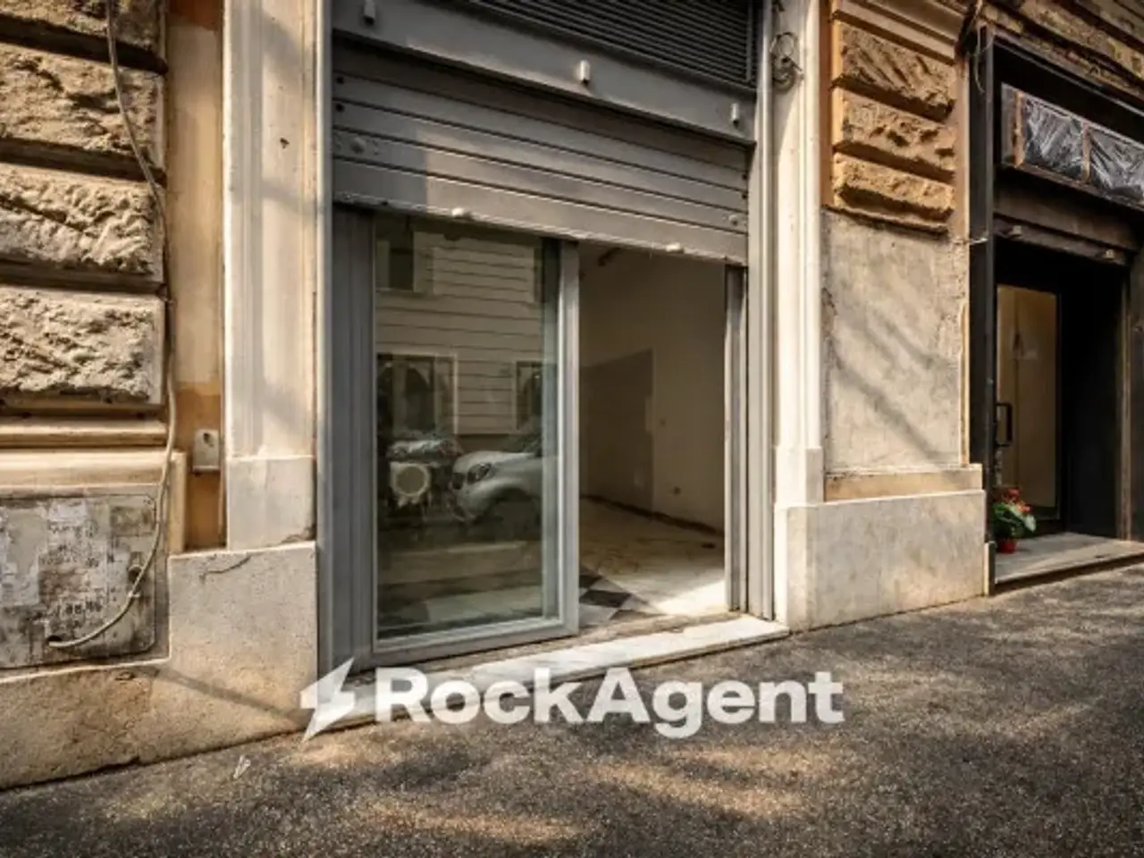 Negozio in Via Salaria 141, Roma, {3} - Foto 2