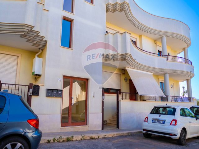 4-room flat in Via Tenente Marco Gasparro 107, Turi - Photo 1