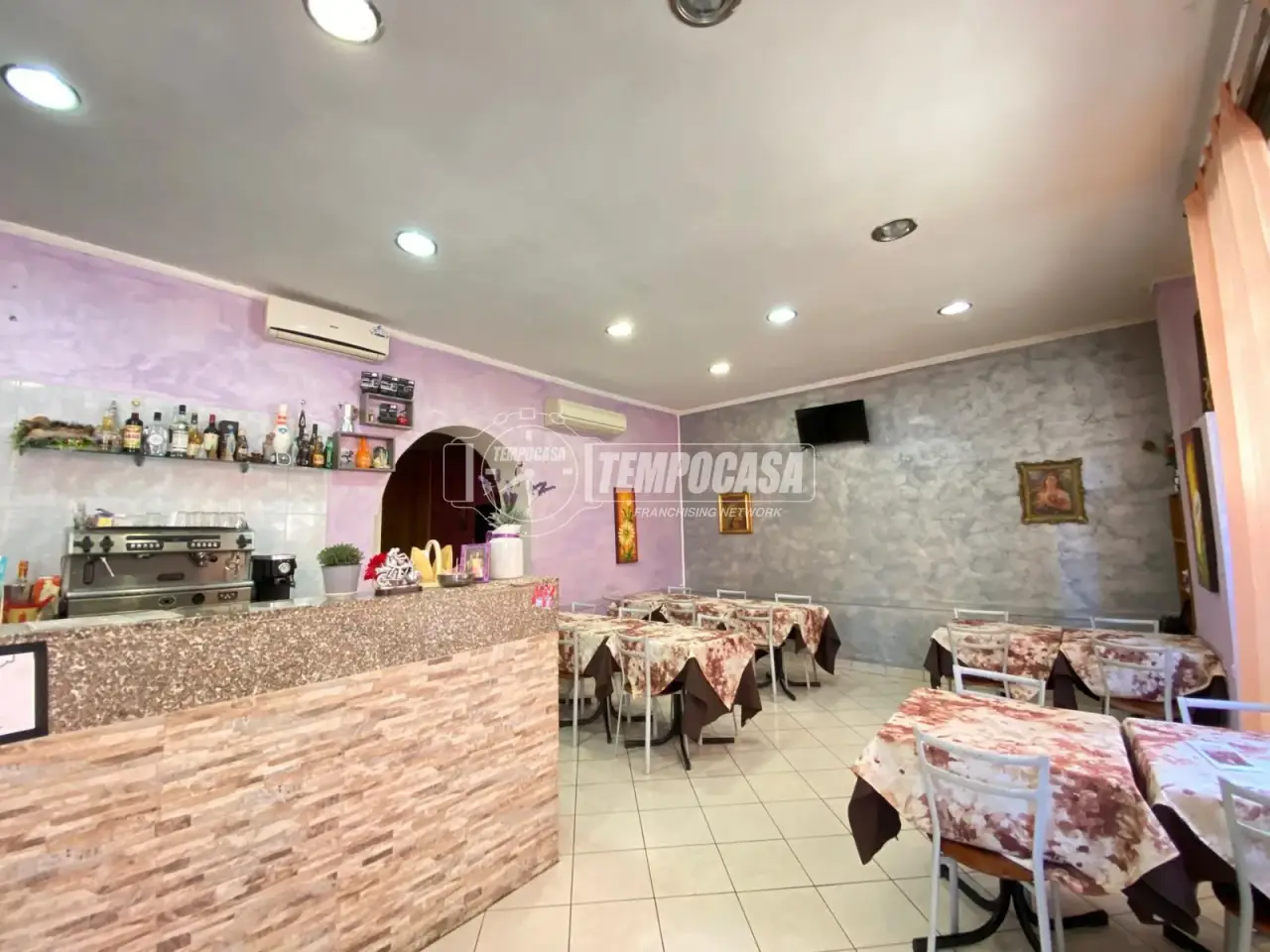 Alimentari in , Pioltello, {3} - Foto 1