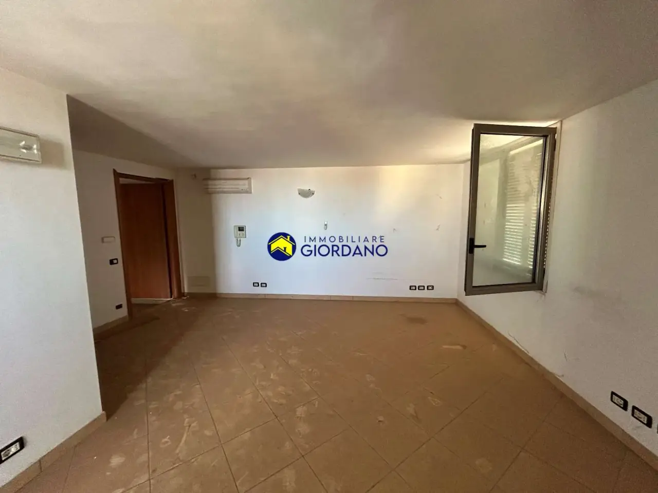 Ufficio in Via Verdi, 4 - Via Deledda, 3, Trepuzzi, {3} - Foto 2